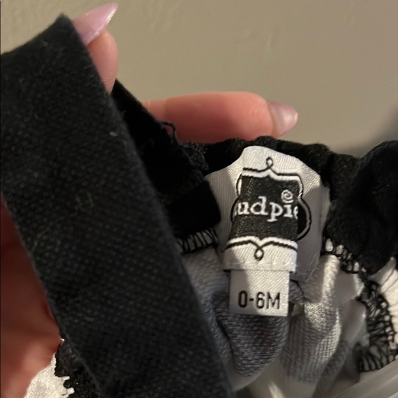 Striped Black and White Baby Bloomers with Yellow Flower - Picture 6 of 6